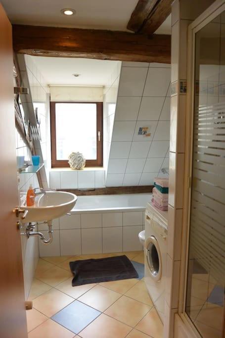 Apartment S10 In Bester Lage Stilvoll Im Zentrum Von Bayreuth Mit Klimaanlage Und Parkplatz エクステリア 写真